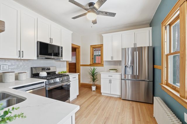 1464 Chelmsford Street, Saint Paul, MN 55108