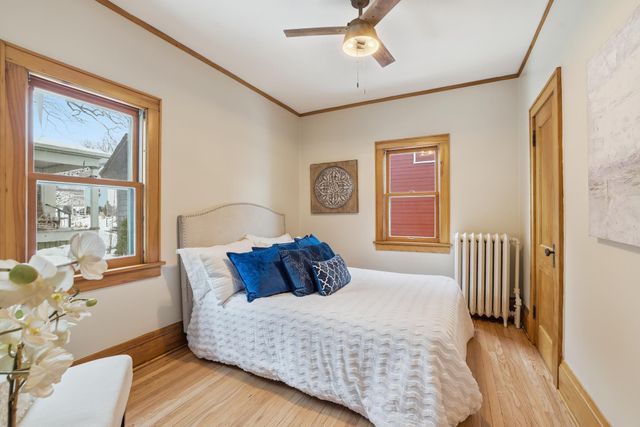 1464 Chelmsford Street, Saint Paul, MN 55108