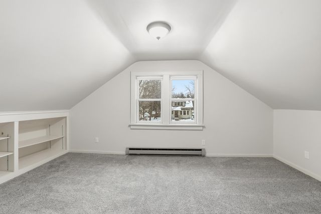 1464 Chelmsford Street, Saint Paul, MN 55108