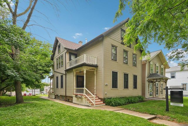 2427 S Wentworth AVENUE, Milwaukee, WI 53207