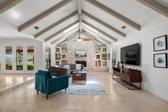 11532 Spicewood PKWY, Austin, TX 78750