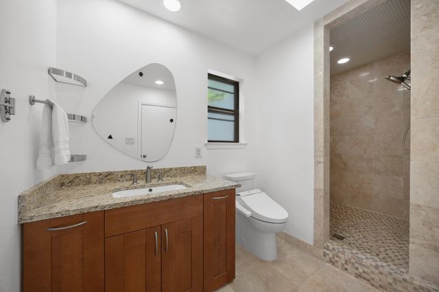 11532 Spicewood PKWY, Austin, TX 78750