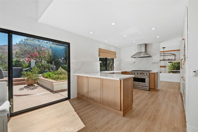 28112 Via Rueda, San Juan Capistrano, CA 92675