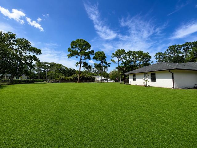 14732 66th Street N, Loxahatchee, FL 33470