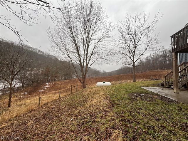 4301 Steubenville Road SE, Amsterdam, OH 43903