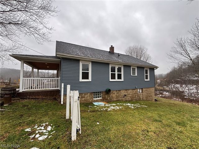 4301 Steubenville Road SE, Amsterdam, OH 43903