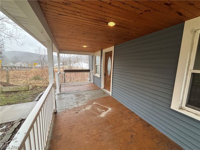 4301 Steubenville Road SE, Amsterdam, OH 43903