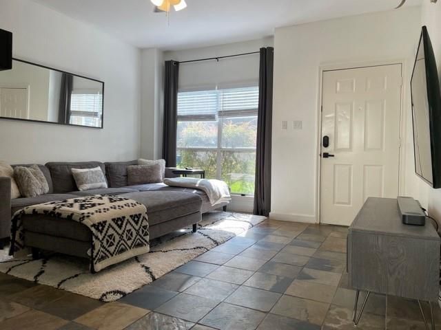 1900 W 36th ST B, Austin, TX 78731