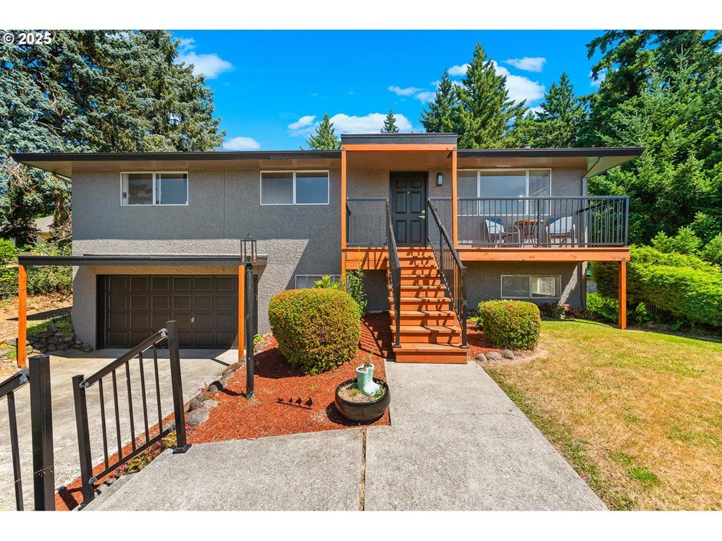 14021 Se LUCILLE St, Happy Valley, OR 97086