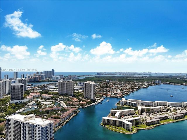 2801 NE 183rd St 912W, Aventura, FL 33160