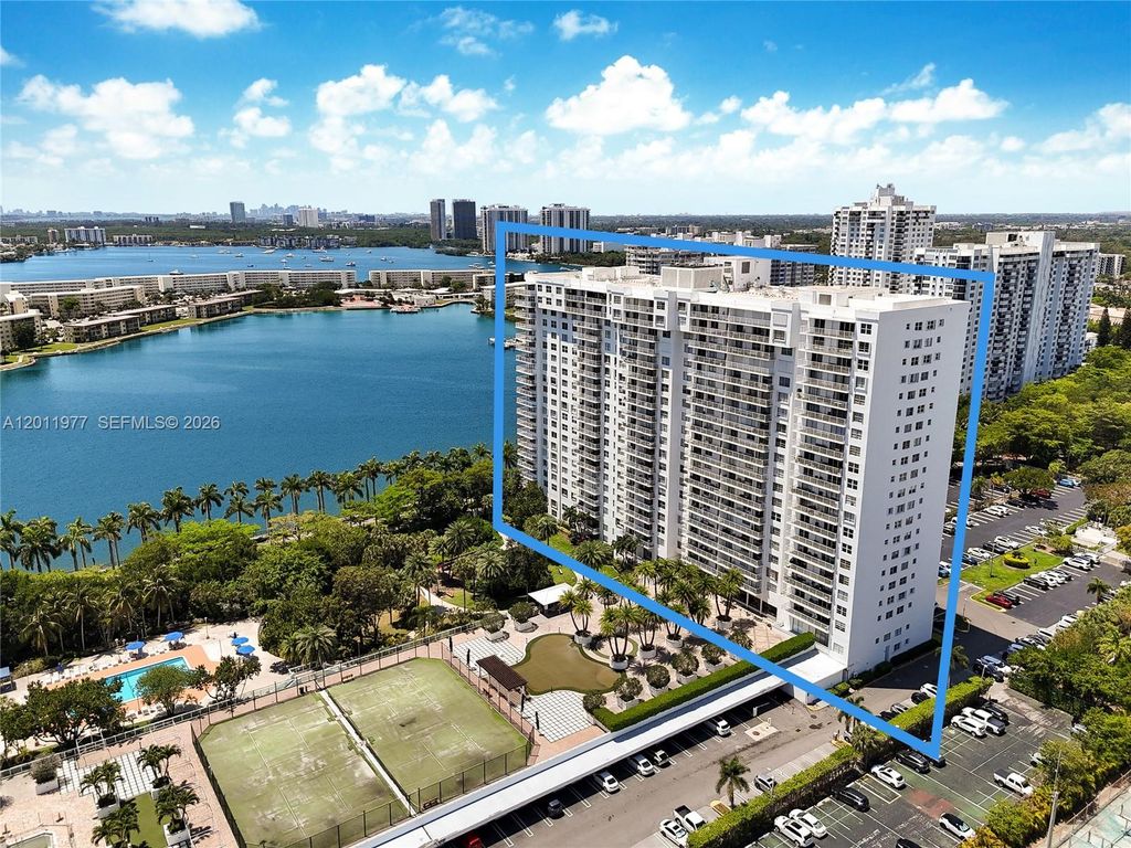 2801 NE 183rd St 912W, Aventura, FL 33160