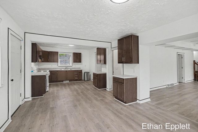 2837 5th Street, Muskegon, MI 49444