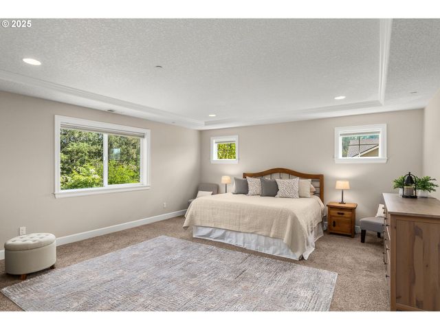 13053 Nw LOMBARDY Dr, Portland, OR 97229