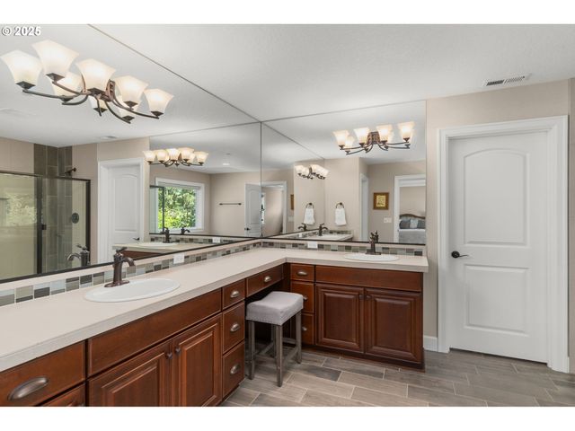 13053 Nw LOMBARDY Dr, Portland, OR 97229