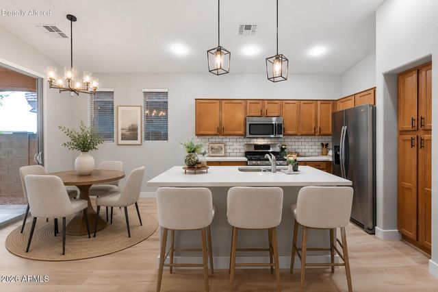 10361 W FOOTHILL Drive, Peoria, AZ 85383