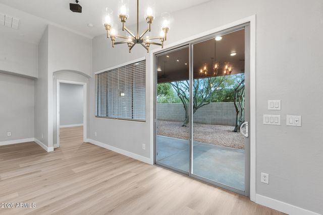 10361 W FOOTHILL Drive, Peoria, AZ 85383