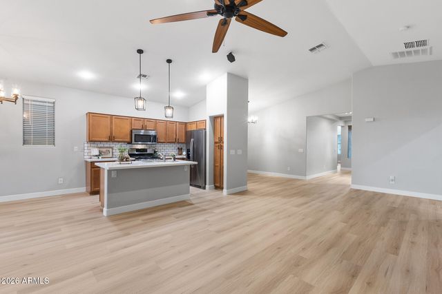 10361 W FOOTHILL Drive, Peoria, AZ 85383