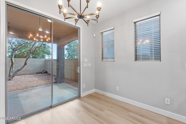 10361 W FOOTHILL Drive, Peoria, AZ 85383