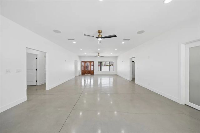 54217 Eisenhower, La Quinta, CA 92253