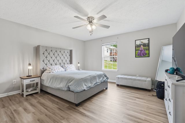 123 Vivian Ln, Carthage, TN 37030