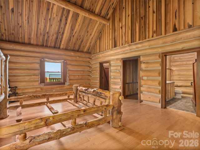 220 Mica Mine Road, Waynesville, NC 28786