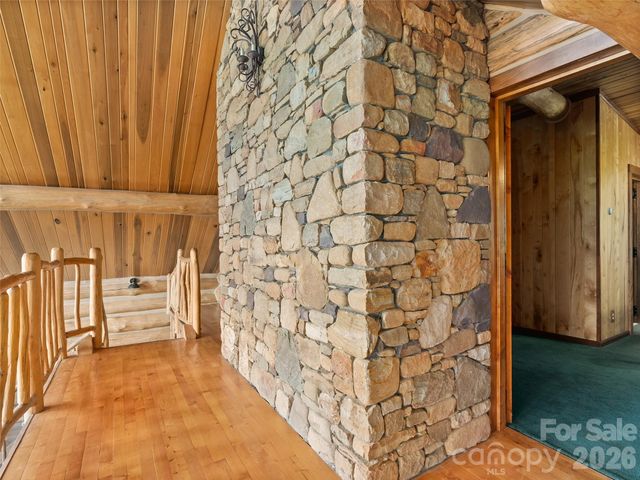 220 Mica Mine Road, Waynesville, NC 28786