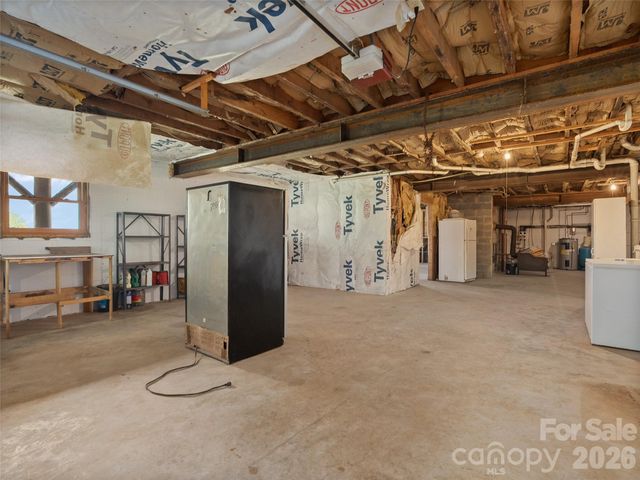 220 Mica Mine Road, Waynesville, NC 28786