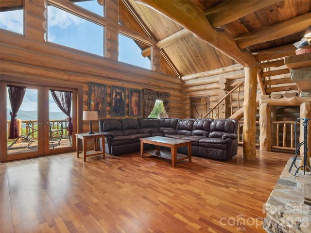 220 Mica Mine Road, Waynesville, NC 28786