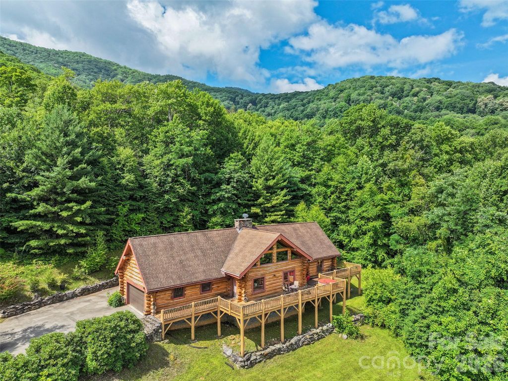 220 Mica Mine Road, Waynesville, NC 28786