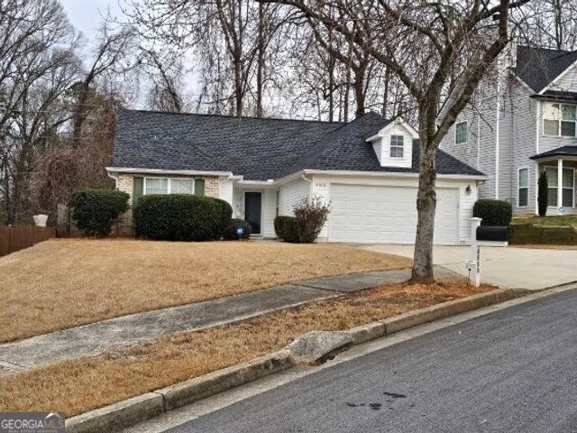 4900 Buckeye Place, Atlanta, GA 30349
