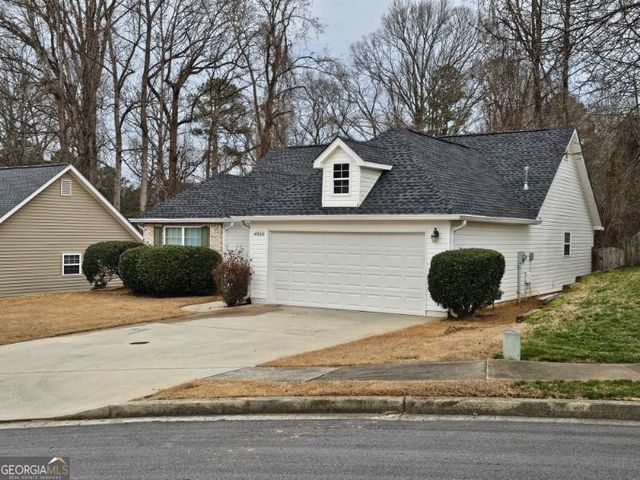 4900 Buckeye Place, Atlanta, GA 30349
