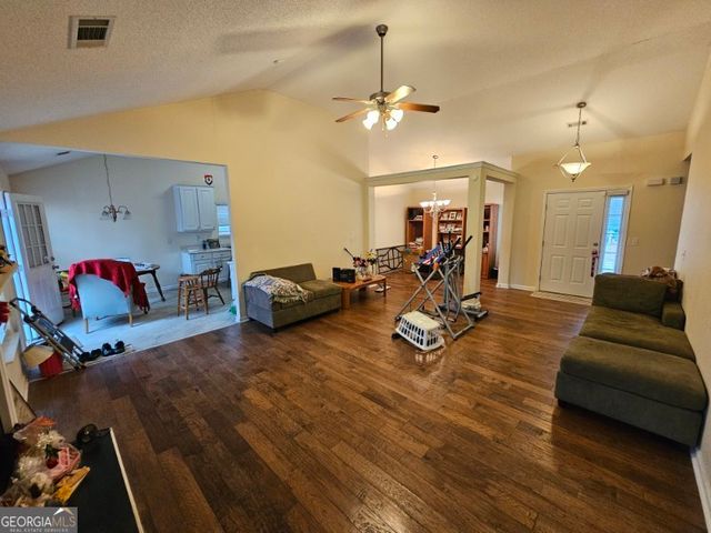 4900 Buckeye Place, Atlanta, GA 30349