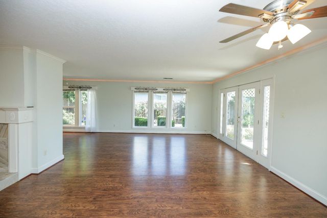 1618 Linwood Dr, Modesto, CA 95350