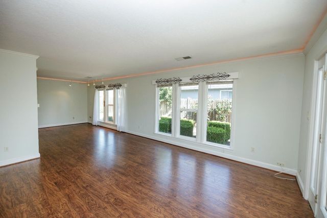 1618 Linwood Dr, Modesto, CA 95350