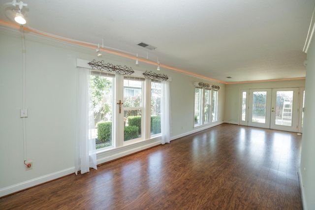 1618 Linwood Dr, Modesto, CA 95350