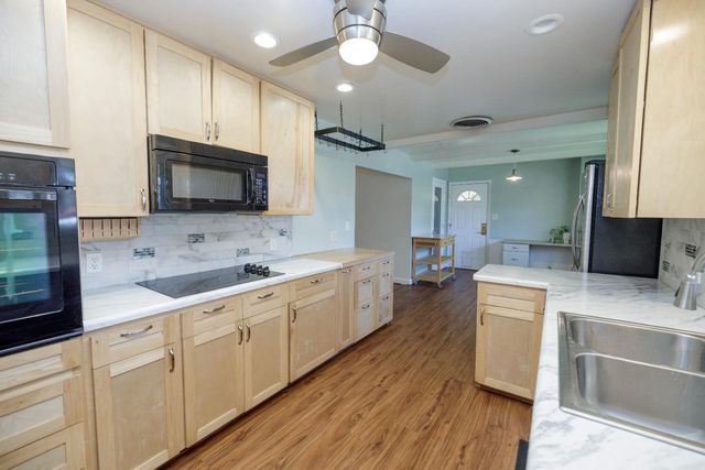 1618 Linwood Dr, Modesto, CA 95350