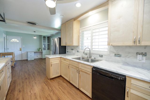 1618 Linwood Dr, Modesto, CA 95350