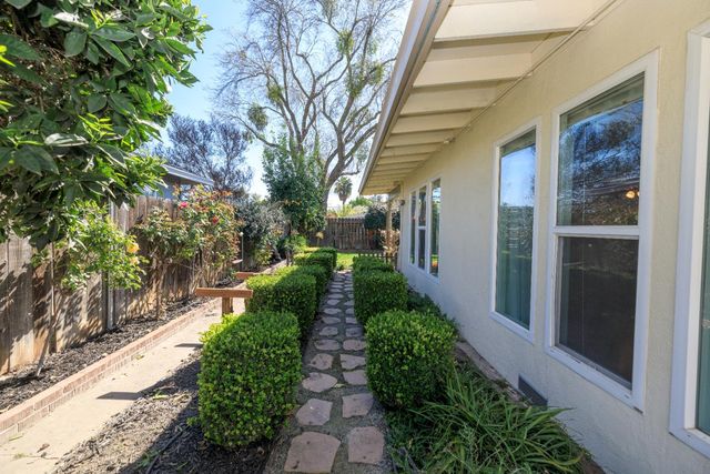 1618 Linwood Dr, Modesto, CA 95350