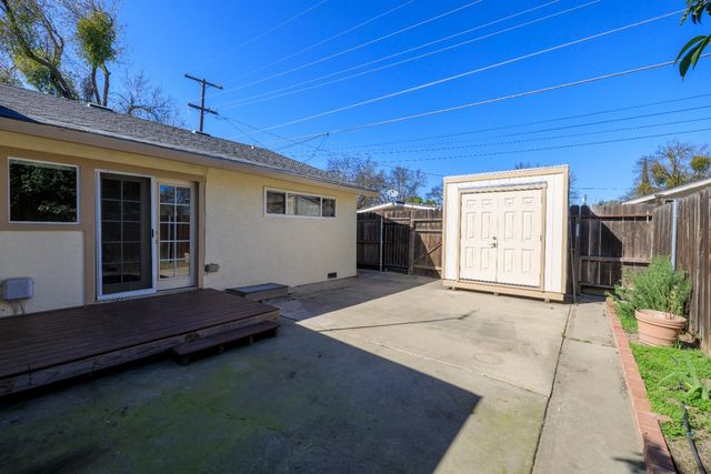 1618 Linwood Dr, Modesto, CA 95350