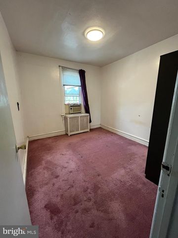 5135 F ST, Philadelphia, PA 19124