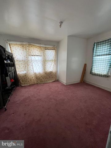 5135 F ST, Philadelphia, PA 19124
