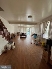 5135 F ST, Philadelphia, PA 19124