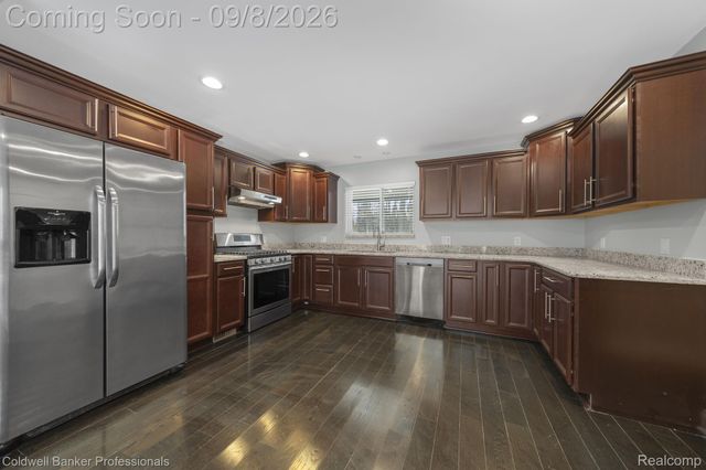 4121 ECHO Road, Bloomfield Charter Township, MI 48302