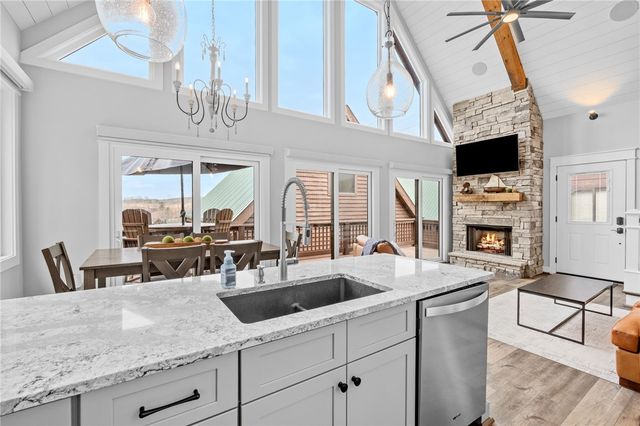 113 Knots Lane, Six Mile, SC 29682