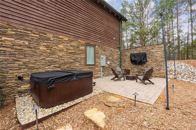 113 Knots Lane, Six Mile, SC 29682