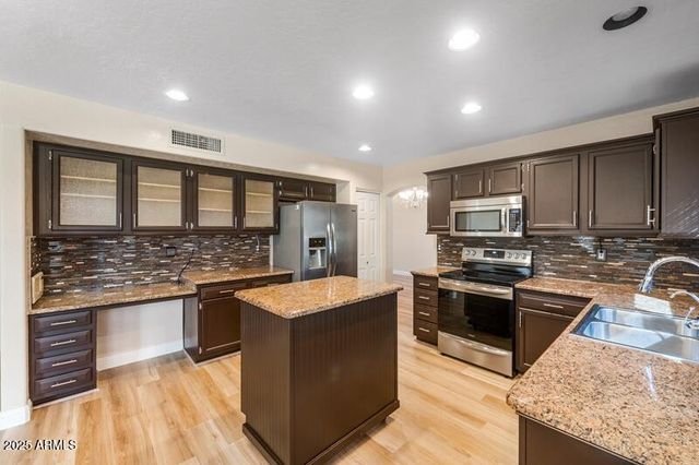 1691 W COMMERCE Avenue, Gilbert, AZ 85233