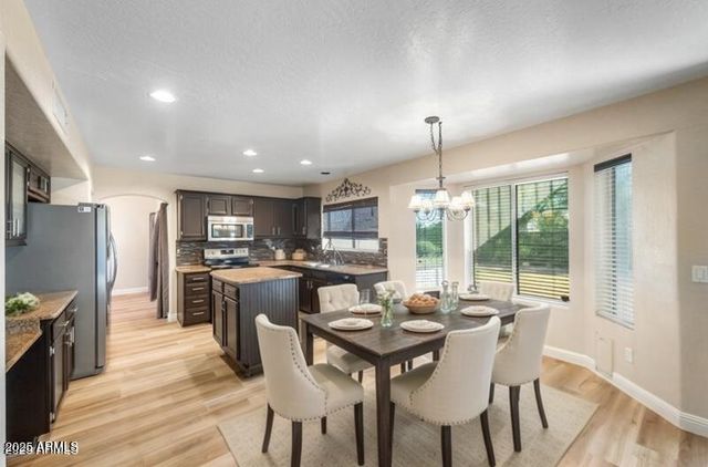 1691 W COMMERCE Avenue, Gilbert, AZ 85233