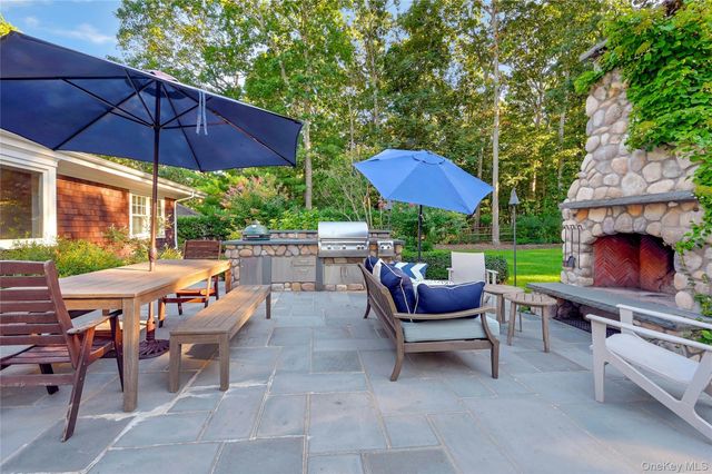1600 Pine Tree Road, Cutchogue, NY 11935