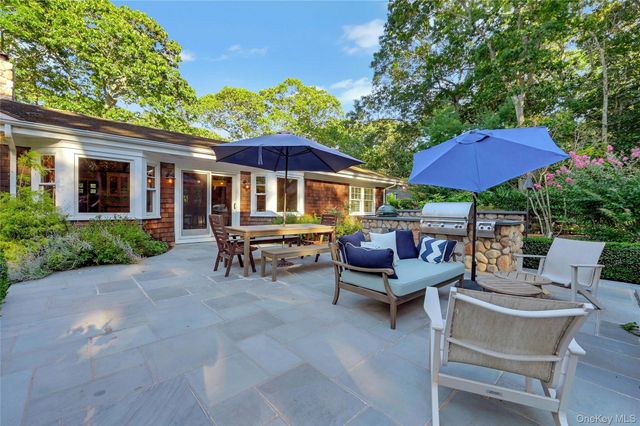 1600 Pine Tree Road, Cutchogue, NY 11935