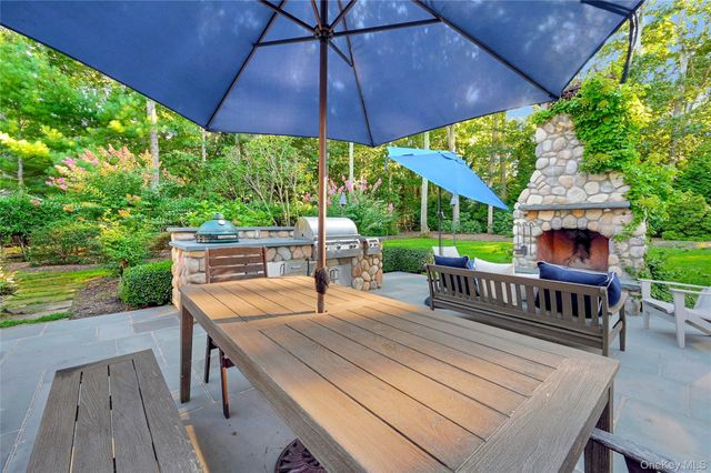 1600 Pine Tree Road, Cutchogue, NY 11935